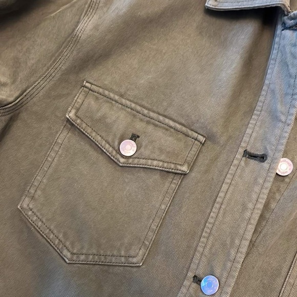 ✨HOST PICK✨ Aritzia Wilfred Free Denim Utility Ganna Jacket - GD Fatigue - Picture 5 of 8